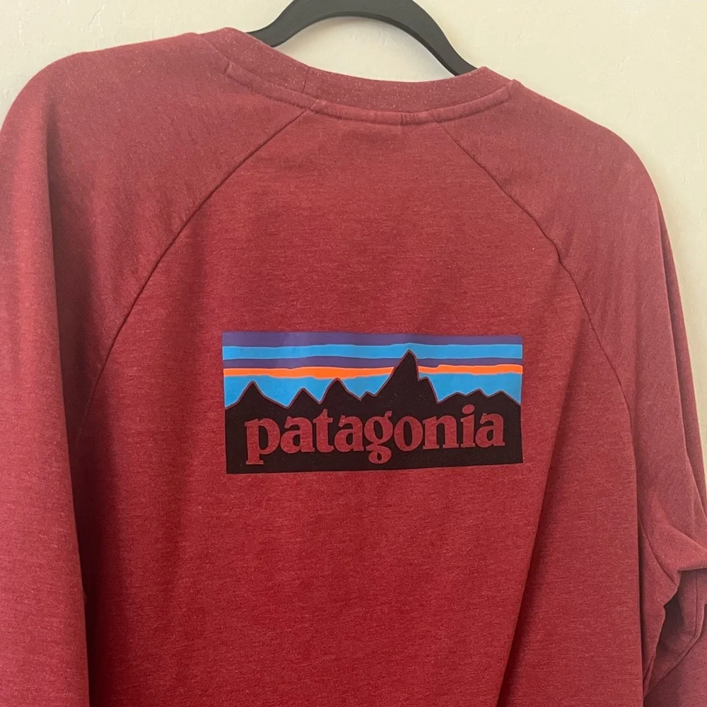 Patagonia Men’s Classic Red Crewneck - Picture 3 of 4